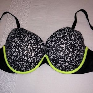 Victoria’s Secret Wear Everywhere Push-Up bra